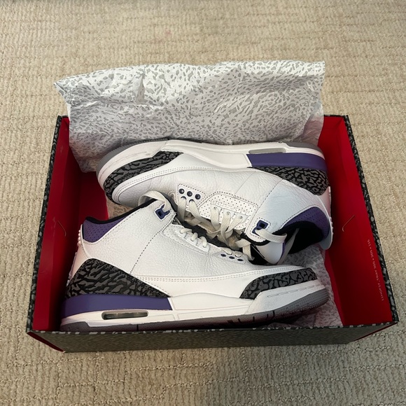 SOLD NIKE AIR JORDAN RETRO 3 Dark Iris - Picture 8 of 9